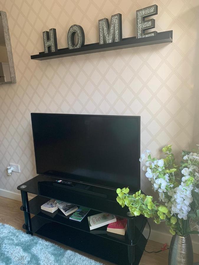 Absolute Stays In Sherwood- Nottingham Castle- Capital Fm Arena Nottingham- Contractors-Free Wifi- Free Parking- Long And Short Stays- Families-East Midlands Airport-Trent Bridge-Actors-Aria Court- Mansfield Luaran gambar