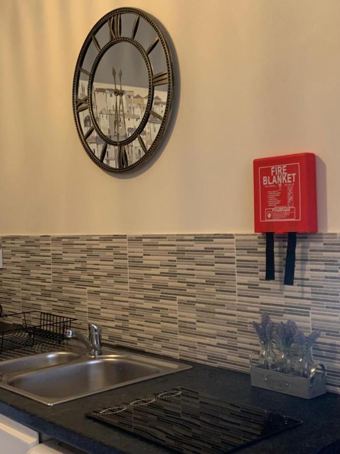 Absolute Stays In Sherwood- Nottingham Castle- Capital Fm Arena Nottingham- Contractors-Free Wifi- Free Parking- Long And Short Stays- Families-East Midlands Airport-Trent Bridge-Actors-Aria Court- Mansfield Luaran gambar